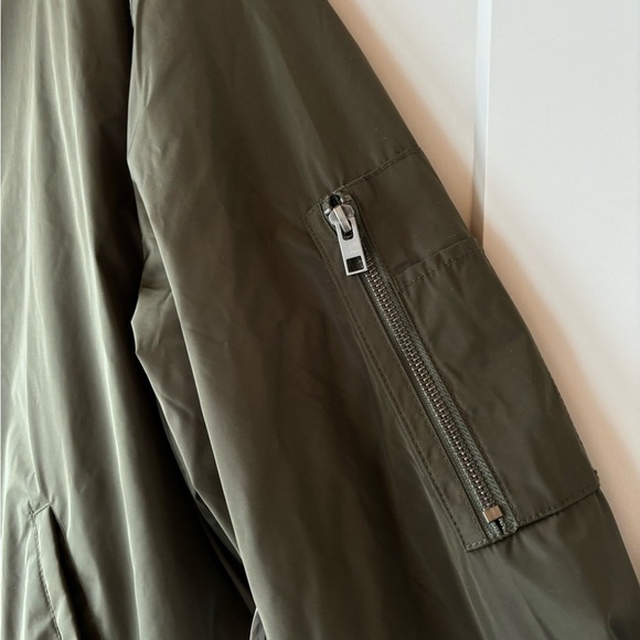 NWT Old Navy Bomber Jacket - Picture 3 of 5